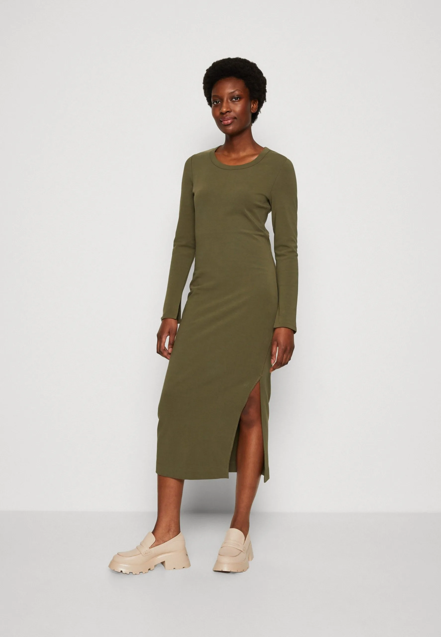 Marc O'Polo DRESS ROUND NECK LONG SLEEVE LEAN AND LONG WITH SLIT - Jerseykjoler 3 Marc O'Polo DRESS ROUND NECK LONG SLEEVE LEAN AND LONG WITH SLIT - Jerseykjoler