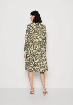 Marc O'Polo DRESS SHIRT STYLE FEMININE GATHERING MODERN DETAILS - Skjortekjole 9 Marc O'Polo DRESS SHIRT STYLE FEMININE GATHERING MODERN DETAILS - Skjortekjole -Marc O'Polo Butik 11d5e40410ac472ba357cffa23d22159