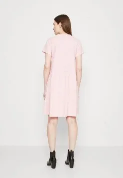 Marc O'Polo DENIM DRESS STYLE HEAVY RAW RUFFLES - Jerseykjoler 9 Marc O'Polo DENIM DRESS STYLE HEAVY RAW RUFFLES - Jerseykjoler -Marc O'Polo Butik 5af5d1e78b4a4ad48873c23c429eabff