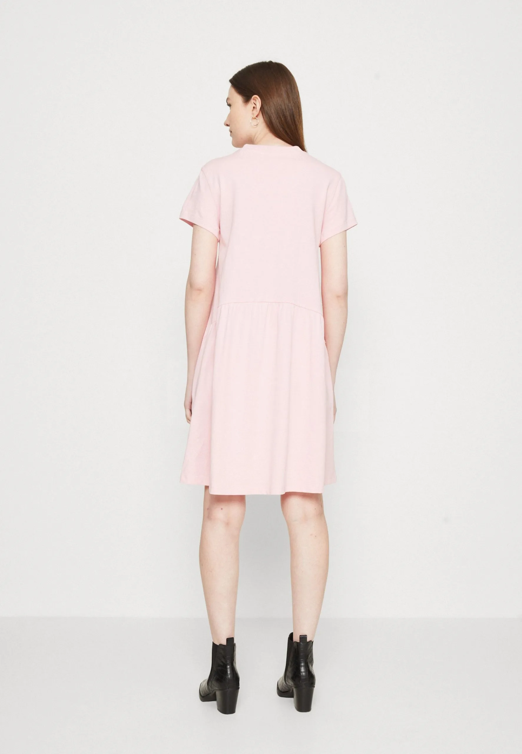 Marc O'Polo DENIM DRESS STYLE HEAVY RAW RUFFLES - Jerseykjoler 5 Marc O'Polo DENIM DRESS STYLE HEAVY RAW RUFFLES - Jerseykjoler - Billede 3