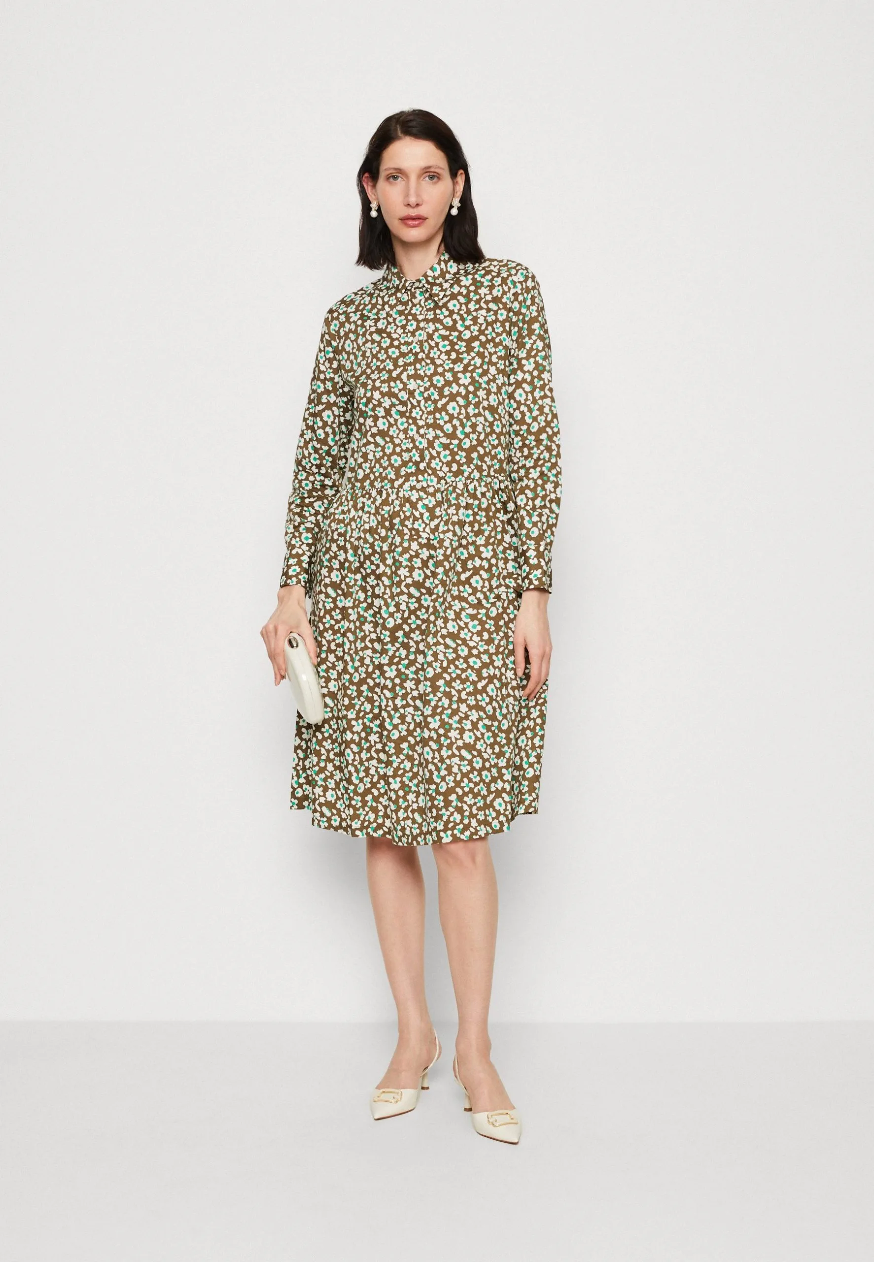 Marc O'Polo DRESS SHIRT STYLE FEMININE GATHERING MODERN DETAILS - Skjortekjole 4 Marc O'Polo DRESS SHIRT STYLE FEMININE GATHERING MODERN DETAILS - Skjortekjole - Billede 2