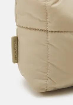 Marc O'Polo MOD DORY - Skuldertasker 9 Marc O'Polo MOD DORY - Skuldertasker -Marc O'Polo Butik 868bf7aa053744a3bdae87f63c53fe63