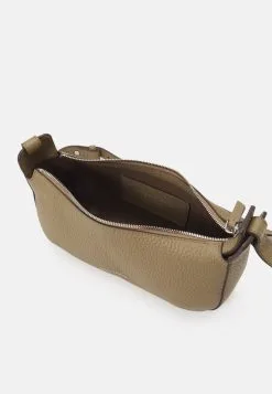 Forside -Marc O'Polo Butik 88645748df80466a8c02952f8095c6c0