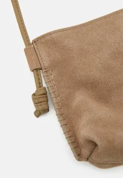 Marc O'Polo MOD. SWEA - Skuldertasker 8 Marc O'Polo MOD. SWEA - Skuldertasker -Marc O'Polo Butik 9b15ac6bb943479bb9baa8c792f4bc42