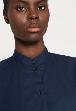 Marc O'Polo DENIM DRESS SLEEVELESS BUTTON PLACKET - Hverdagskjoler 9 Marc O'Polo DENIM DRESS SLEEVELESS BUTTON PLACKET - Hverdagskjoler -Marc O'Polo Butik e0a5171032804af2ad463dae6fd4055c